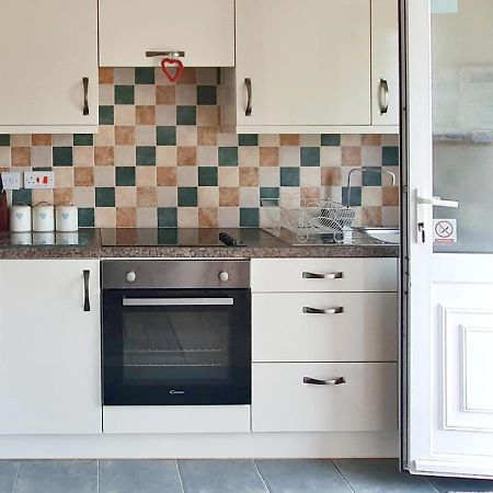 Dart Haven - Cheerful Holiday Bungalow In Galmpton Dış mekan fotoğraf